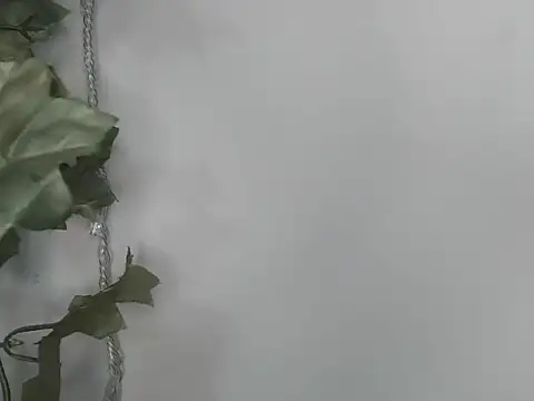 Snapshot of angelainparis28 chatting on 11.24.25 angelainparis28 online show from 11.24.25