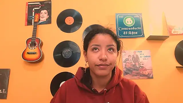 Snapshot of meisevil77 chatting on 11.10.25 meisevil77 online show from 11.10.25