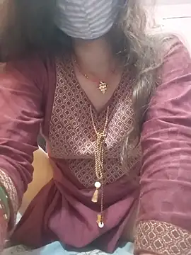 hiddennisha online show from 08.05.26