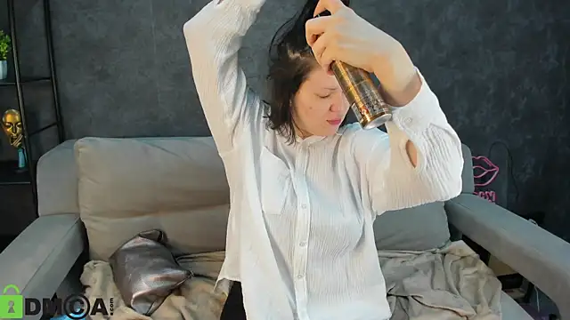 Michele Greenn online show from 10.13.25