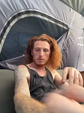 Snapshot of BIGxRED chatting on 10.29.25 BIGxRED online show from 10.29.25