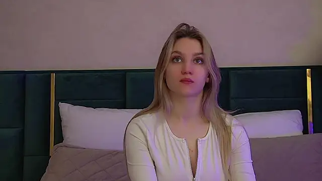 Snapshot of StacyEvances chatting on 02.06.26 StacyEvances online show from 02.06.26