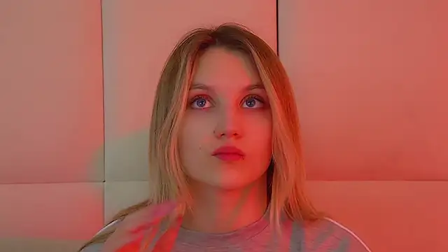 Snapshot of StacyEvances chatting on 03.16.26 StacyEvances online show from 03.16.26