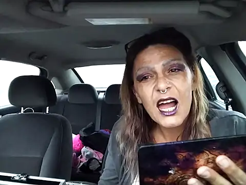 SparklesB1tch online show from 11.20.25