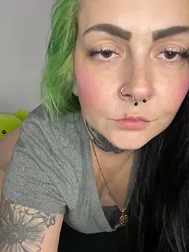 Snapshot of ninabobina666 chatting on 09.10.25 ninabobina666 online show from 09.10.25