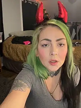 Snapshot of ninabobina666 chatting on 10.28.25 ninabobina666 online show from 10.28.25