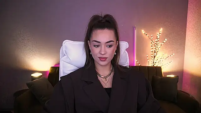 Snapshot of EricaSin chatting on 09.24.25 EricaSin online show from 09.24.25
