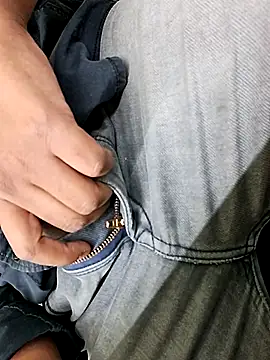 puuuhi online show from 04.23.26