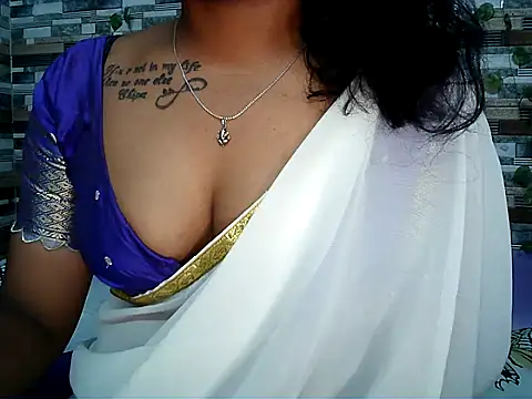 HOT AARVI11 online show from 12.15.25