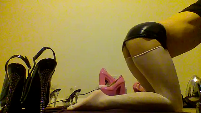 unforgettable dirty slut online show from 11.17.25