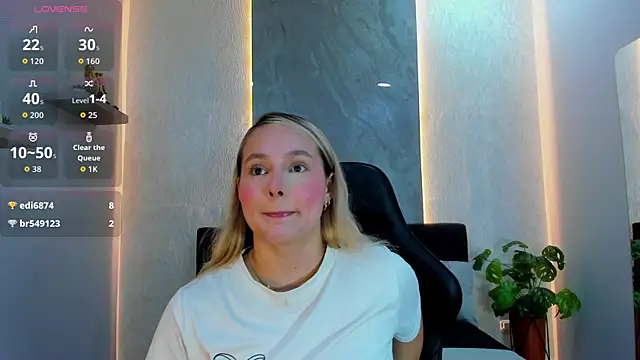 Emmaa white  online show from 07.02.26