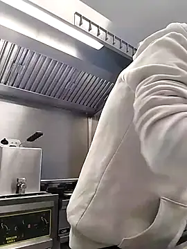 Snapshot of hotmen83 chatting on 09.26.25 hotmen83 online show from 09.26.25