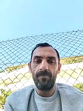 Snapshot of hotmen83 chatting on 10.18.25 hotmen83 online show from 10.18.25