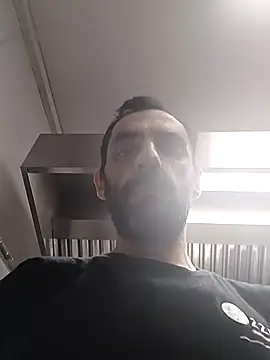 Snapshot of hotmen83 chatting on 10.25.25 hotmen83 online show from 10.25.25