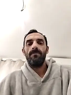 Snapshot of hotmen83 chatting on 10.27.25 hotmen83 online show from 10.27.25