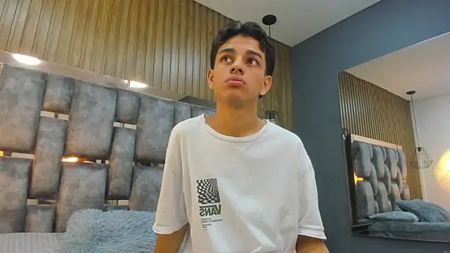 Snapshot of owen__johnson chatting on 03.09.26 owen johnson online show from 03.09.26