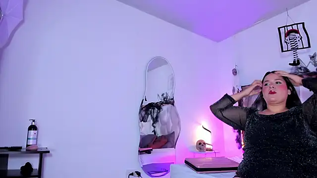 Snapshot of SamanthaDiamonds_ chatting on 10.12.25 SamanthaDiamonds online show from 10.12.25