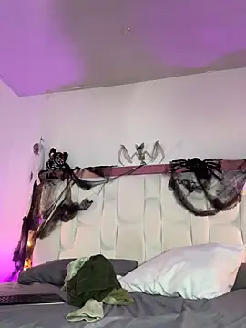 Snapshot of SamanthaDiamonds_ chatting on 10.12.25 SamanthaDiamonds online show from 10.12.25