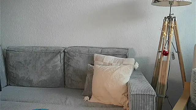 LucyxLou online show from 01.07.26