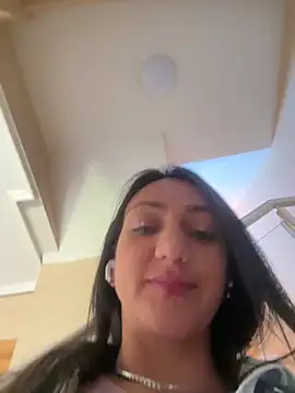 Ninabigtitied online show from 10.06.25