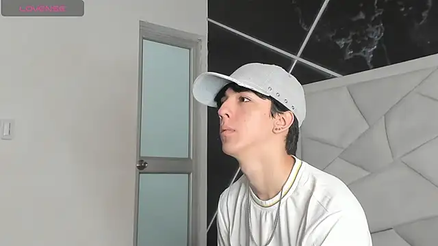 Snapshot of AerumChae chatting on 06.17.26 AerumChae online show from 06.17.26