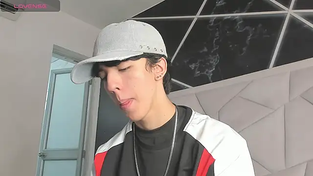 Snapshot of AerumChae chatting on 06.30.26 AerumChae online show from 06.30.26