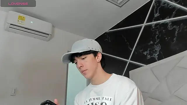 Snapshot of AerumChae chatting on 07.28.26 AerumChae online show from 07.28.26