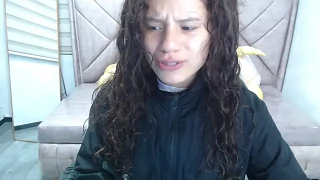 Velvet Moon V online show from 09.18.25