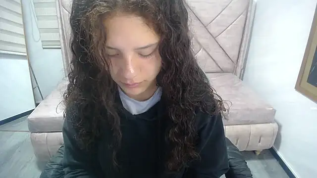 Velvet Moon V online show from 09.30.25