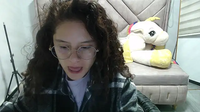 Velvet Moon V online show from 11.14.25