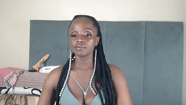 Jah-Queen online show from 09.17.25