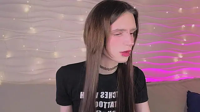 madi snow online show from 01.17.26