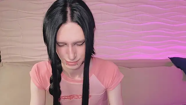 madi snow online show from 02.28.26