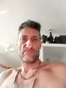 Snapshot of Carlitoswaycb chatting on 12.16.25 Carlitoswaycb online show from 12.16.25