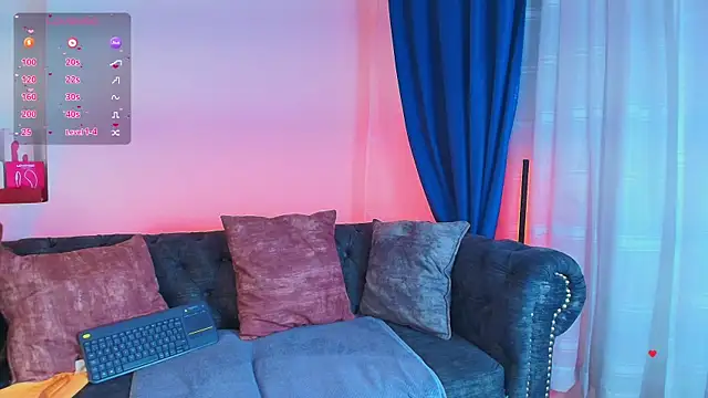 Snapshot of may_wood chatting on 11.25.25 may wood online show from 11.25.25