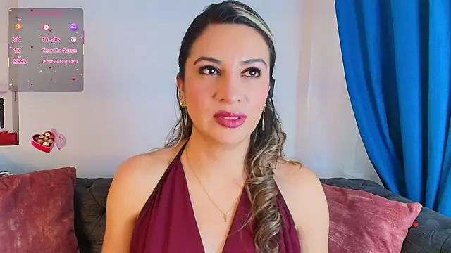 Snapshot of may_wood chatting on 11.28.25 may wood online show from 11.28.25