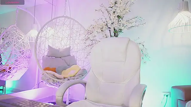 JadeSummerr online show from 09.15.25