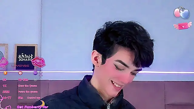 Baby FenixTS online show from 12.20.25