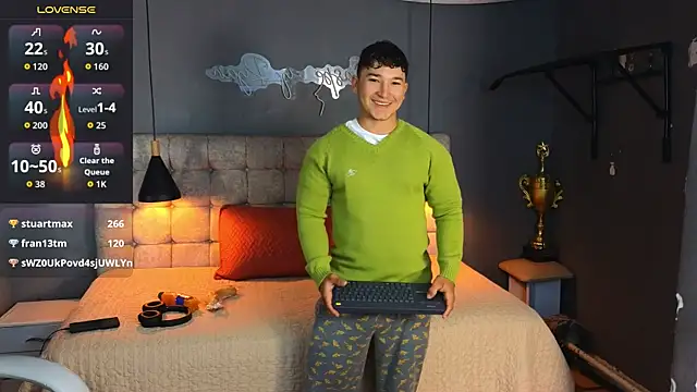 Horny nick18 online show from 10.21.25