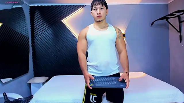 Horny nick18 online show from 05.06.26