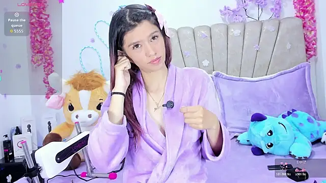 Snapshot of Sofiia_Cute chatting on 06.13.26 Sofiia Cute online show from 06.13.26