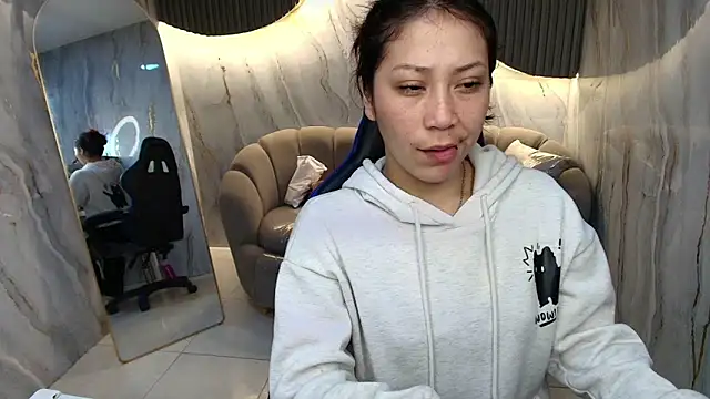 valentina r  online show from 04.29.26