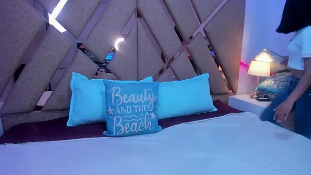 BelhaLawuo online show from 11.14.25