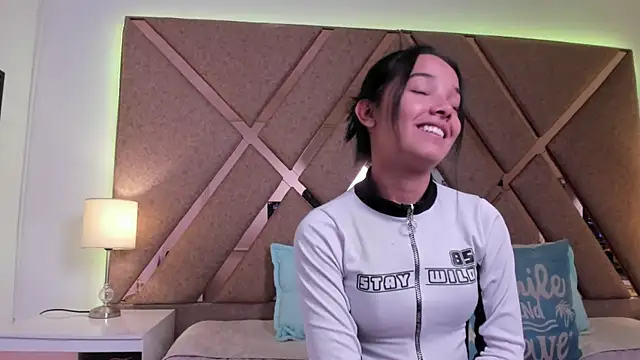 Snapshot of BelhaLawuo chatting on 01.17.26 BelhaLawuo online show from 01.17.26