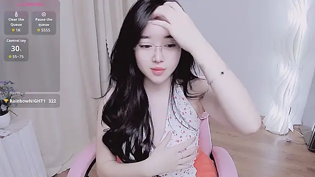 Snapshot of Miu-999 chatting on 09.13.25 Miu-999 online show from 09.13.25