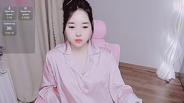 Snapshot of Miu-999 chatting on 11.11.25 Miu-999 online show from 11.11.25