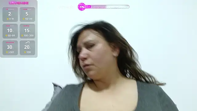 Snapshot of haashkyo chatting on 11.05.25 haashkyo online show from 11.05.25