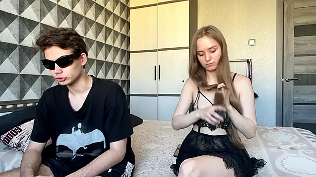 Snapshot of merycouple chatting on 01.08.26 merycouple online show from 01.08.26