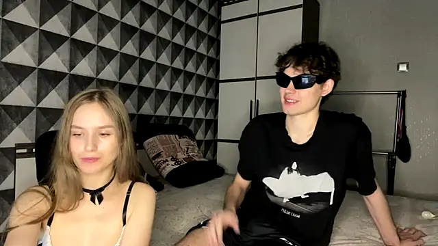 Snapshot of merycouple chatting on 02.24.26 merycouple online show from 02.24.26