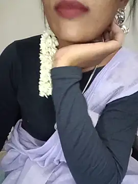Snapshot of Tamil_kavinila chatting on 05.30.26 Tamil kavinila online show from 05.30.26